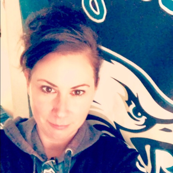 Meet your Posher, Jackie - Picture 1 of 1